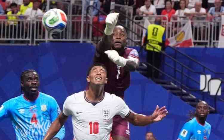 电讯报：FIFA明知刚果门将违规却允许参赛，背后深藏复杂人脉关系